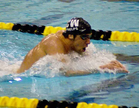 swimming picture of michael phelps in 400 im